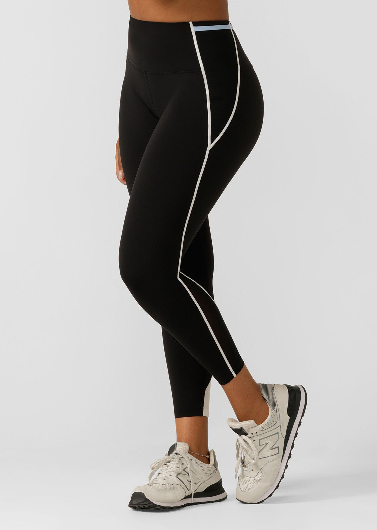 High-Rise Leggings with Welt Pockets in Dandeli at best price by Reliance  Industries Ltd (Corporate Office) - Justdial