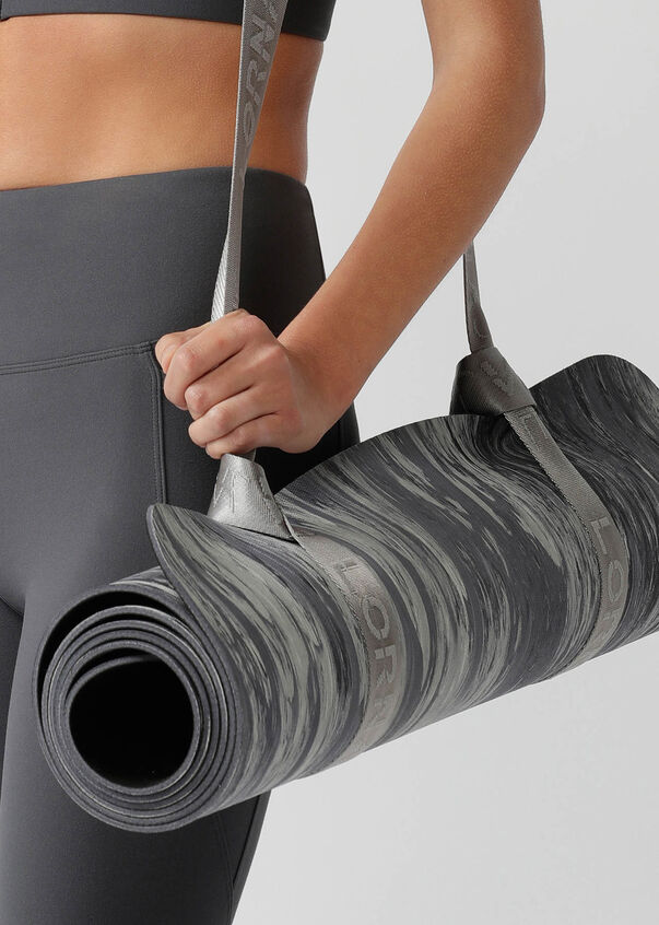 Blootstellen voorbeeld tennis Yoga Mat Strap | Nu Grey | Nu Grey | Lorna Jane USA