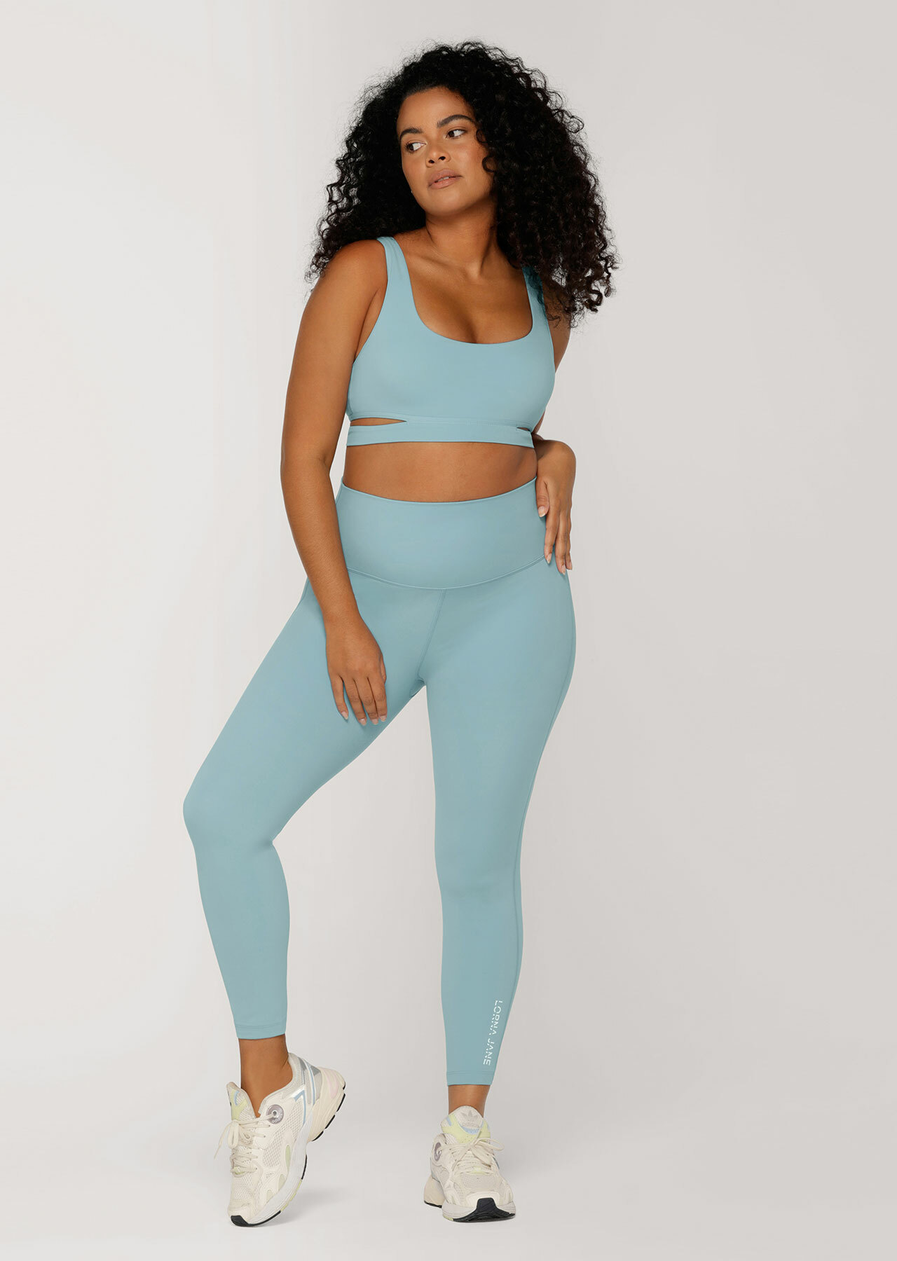 Breakaway Aloe Vera Sports Bra | Blue | Lorna Jane USA