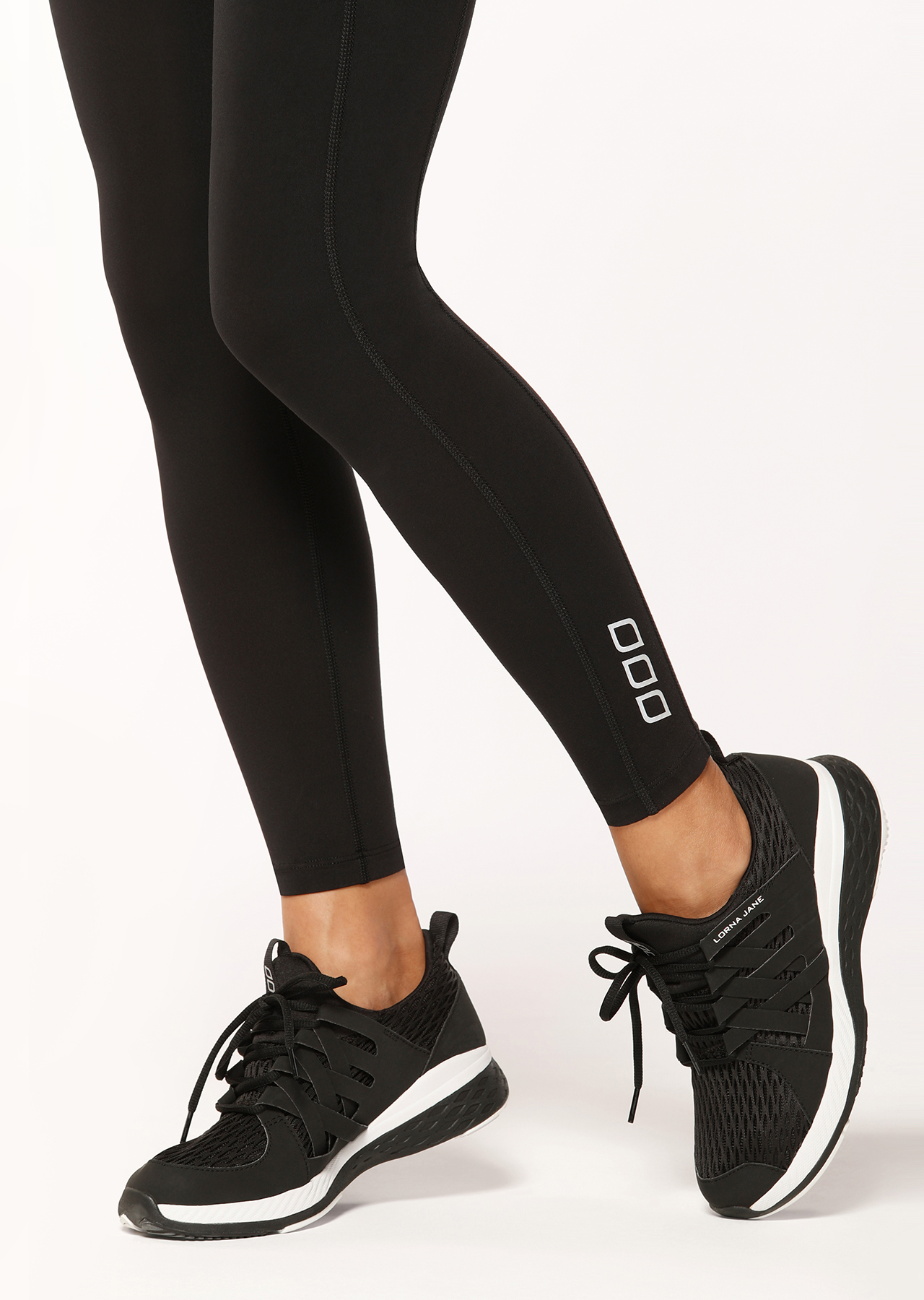 Precision Run Shoes Black | Black | Lorna Jane USA